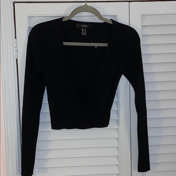 Open front long sleeve going out top!! - Picture 1 of 1